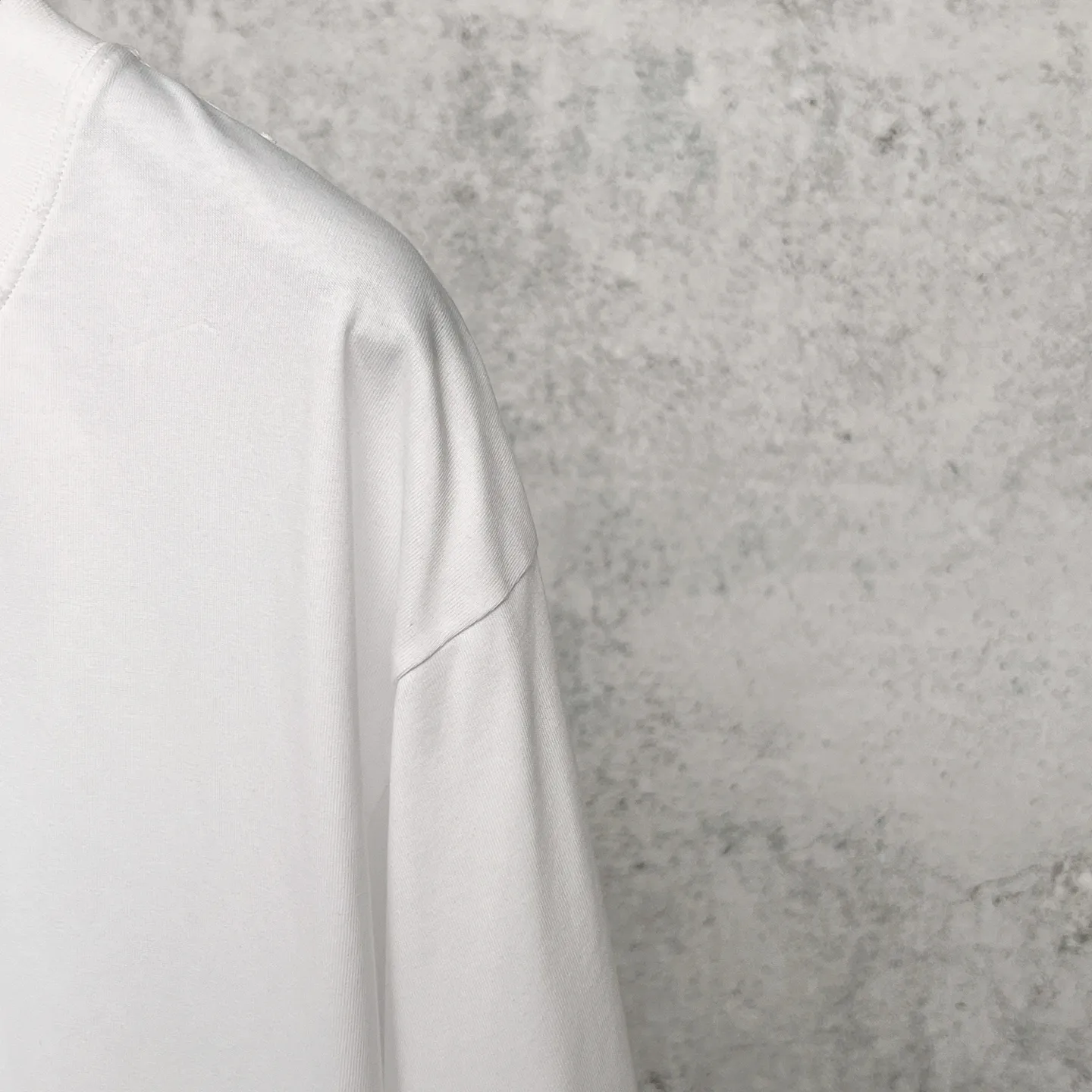 【 . Quality】BALENCI*GA/ .SS 26 New Arrival 。 Balenclag* T 。 . Authentic ， 。 ZP 。 260 ， . ， ， 。 。 ， 。 OS . Same Style ：BL 263778 ：Black，White Size：XS S M L